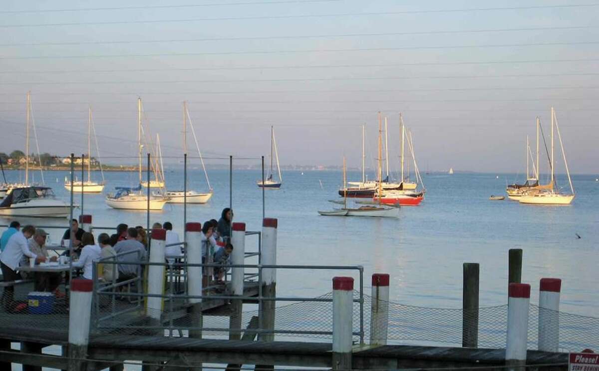 Top 25 Most & Delicious Outdoor Dining Spots in Connecticut