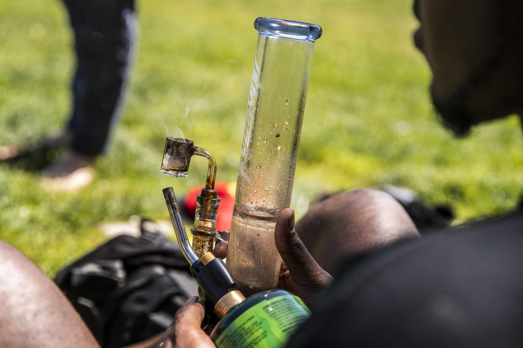 Cannabis, marijuana bong smoke more dangerous than cigarettes: Study