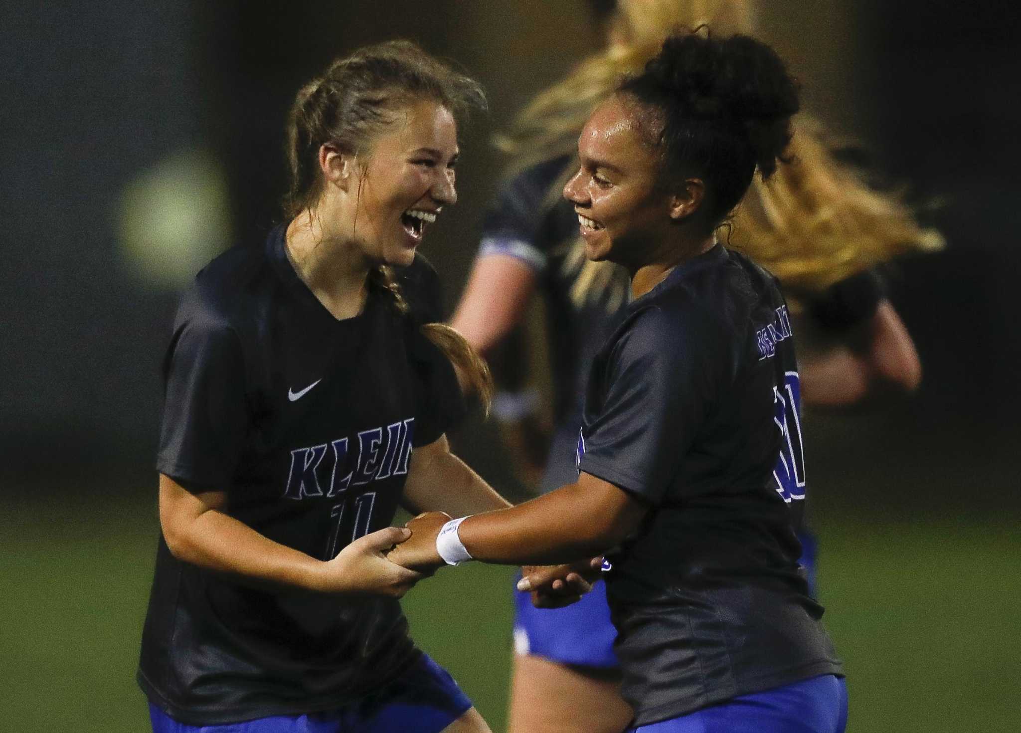 Klein girls streak on, reach regional soccer quarterfinals