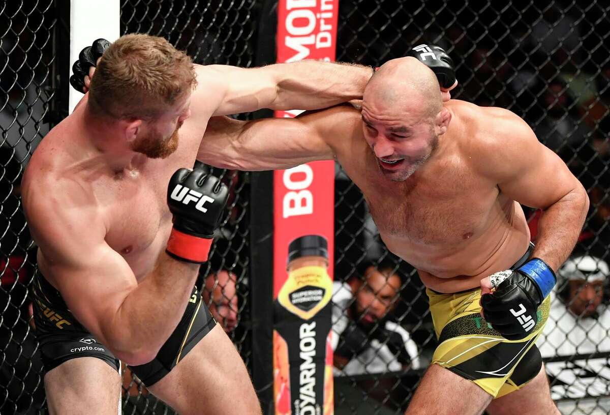 Glover Teixeira battles Jan Blachowicz for the UFC light heavyweight championship Oct. 30 in Abu Dhabi, United Arab Emirates.