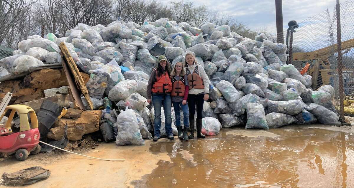 Roanna and Carla Newton of Grafton, along with Ukraine foreign exchange student Kateryna Savienkova who is staying with the Newtons, in March participated in a Living Lands and Water lake cleanup in Tennessee. The environmental group is planning April events in Alton.
