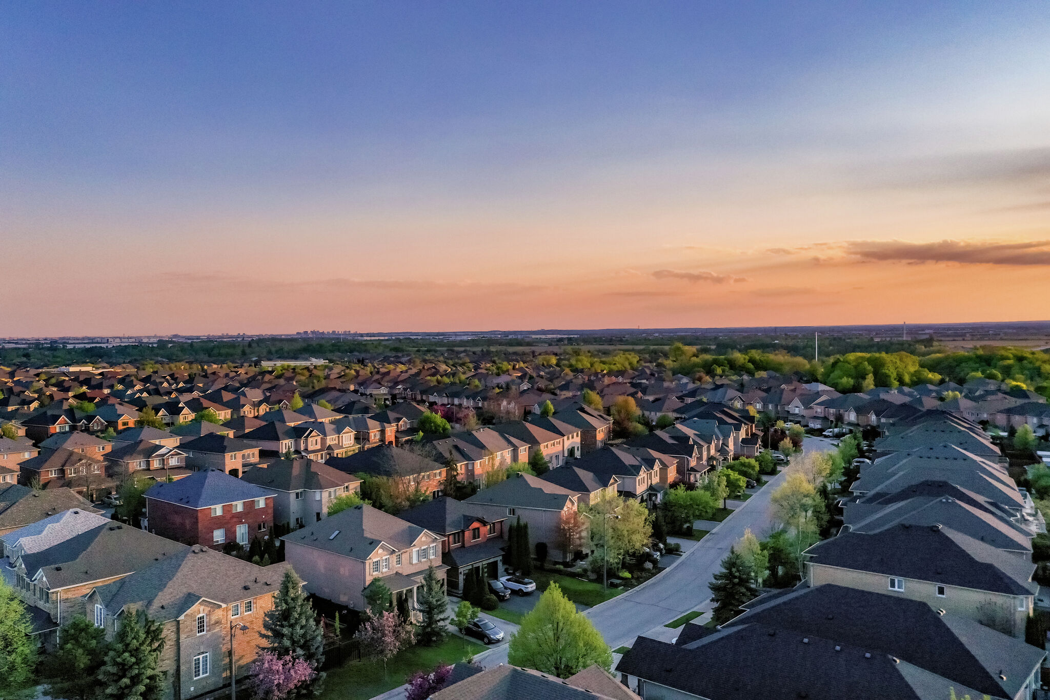 64% of 2022 prospective home sellers plan to list by end of summer - Vimarsana News