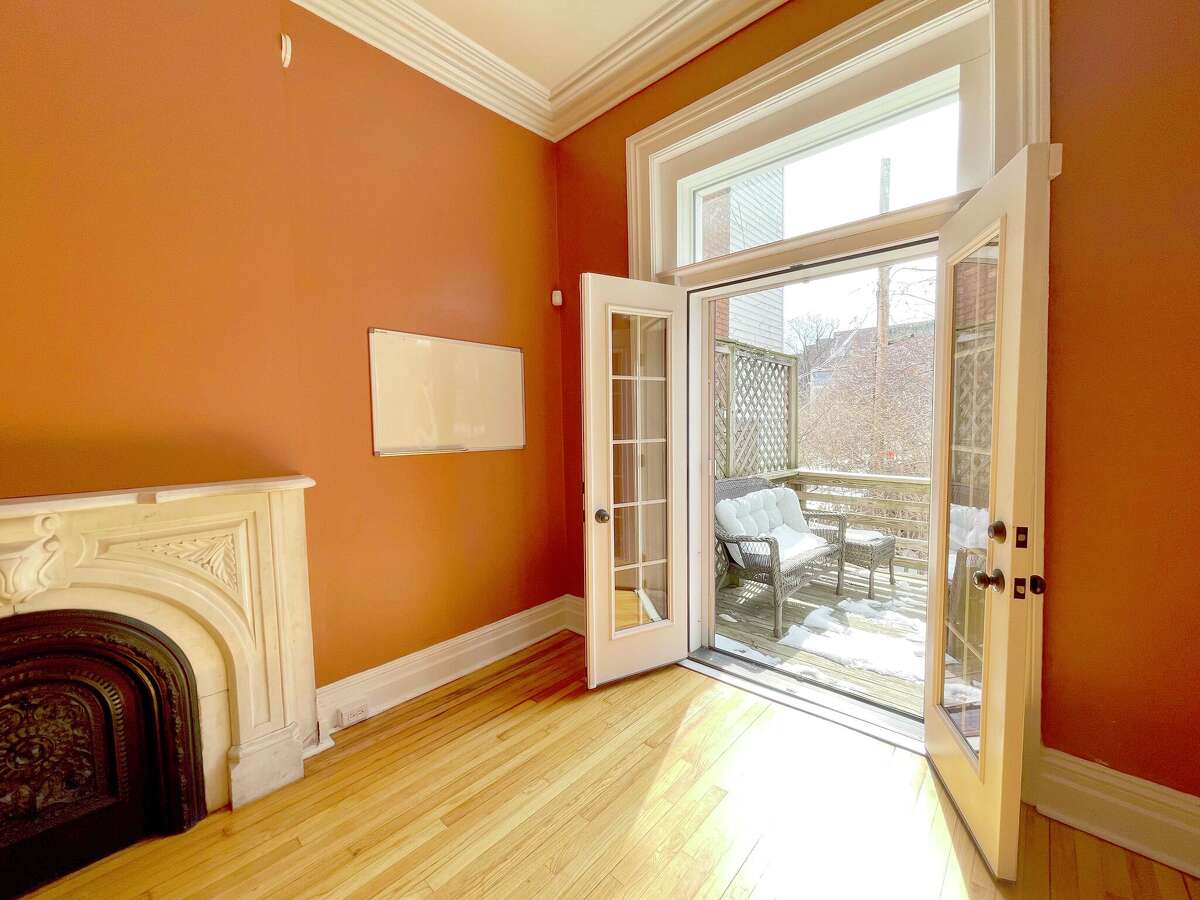 House of the Week Townhouse in Albany's Center Square