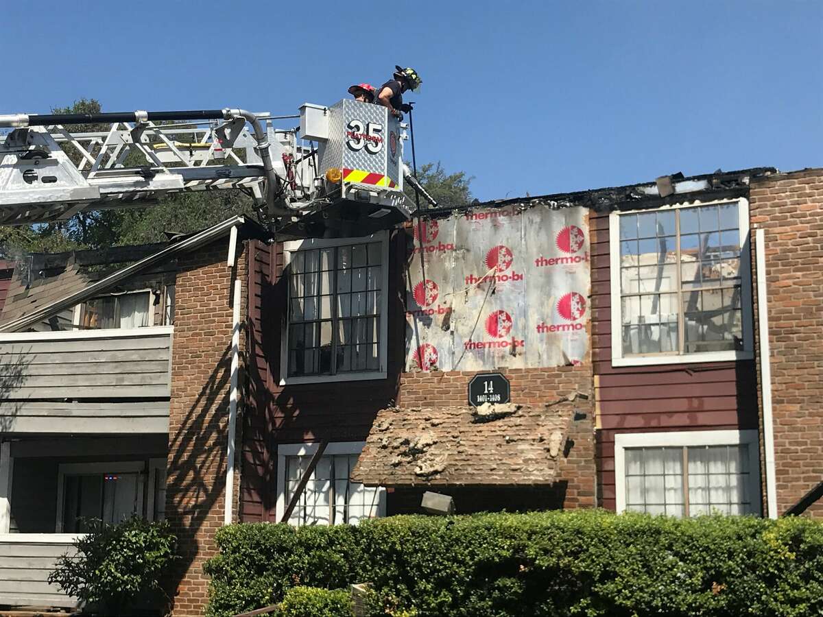 San Antonio Westside apartment building deemed 'total loss' in possible