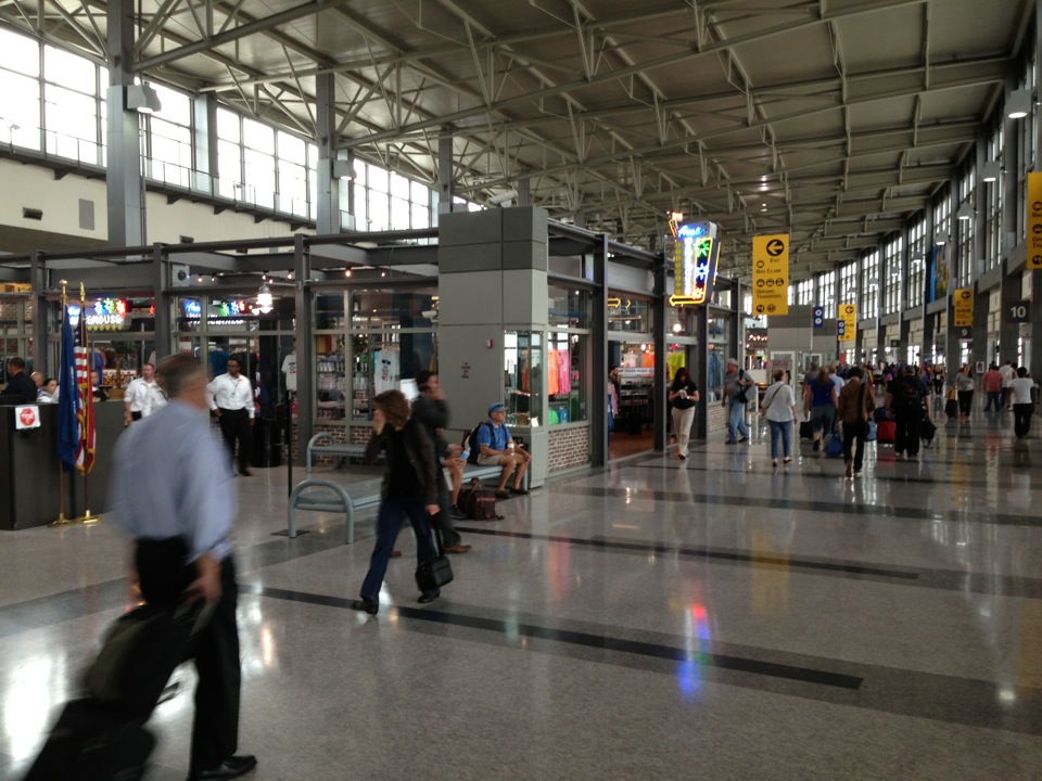 Austin airport spokesperson explains chaotic Monday for Texas passengers - Vimarsana News