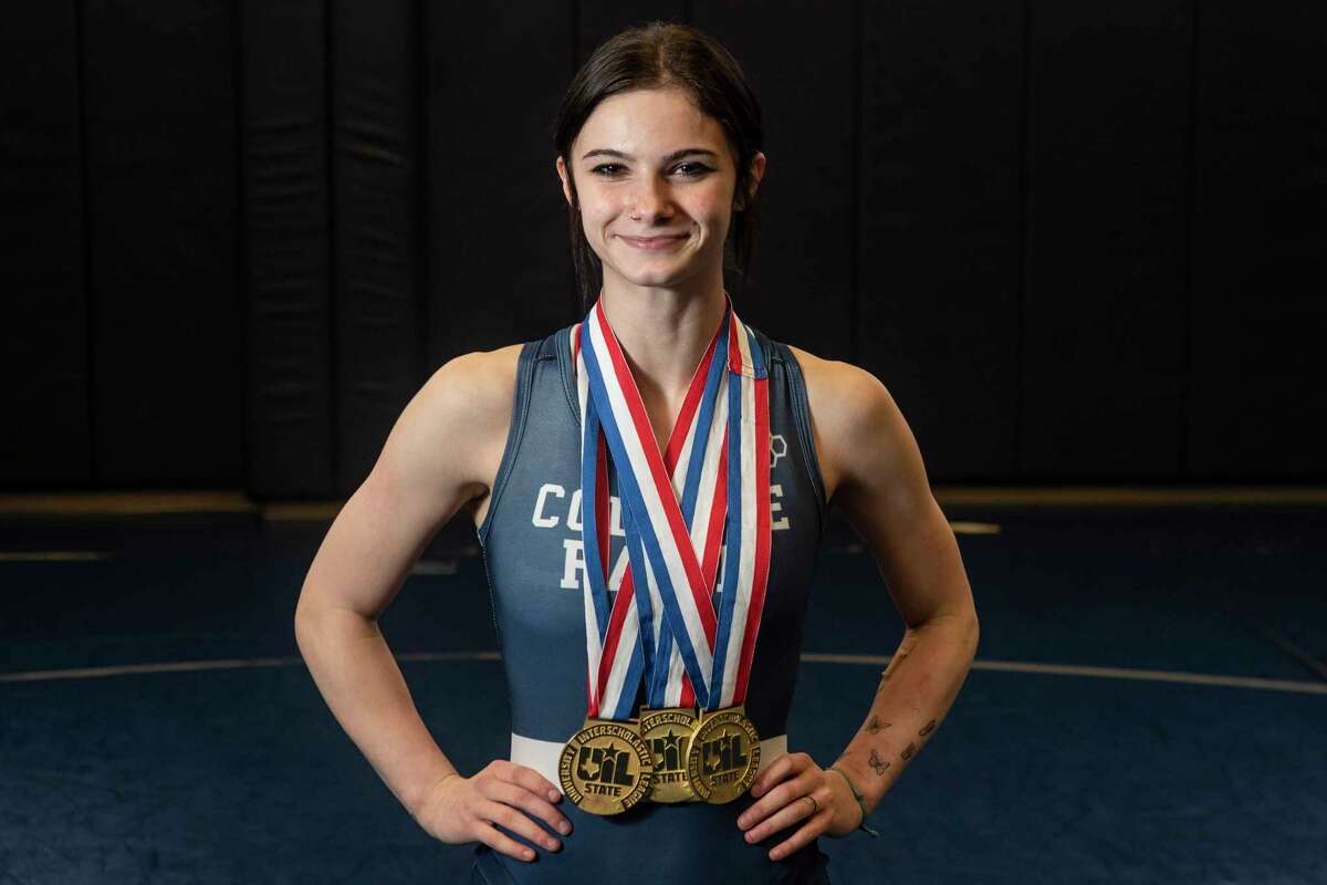 College Park senior wrestler Olivia DeGeorgio Olivia poses for a portrait Wednesday, March 30, 2022, in The Woodlands. DeGeorgio, a three-time state wresting champion, is the Houston Chronicle’s All-Greater Houston girls wrestler of the year.