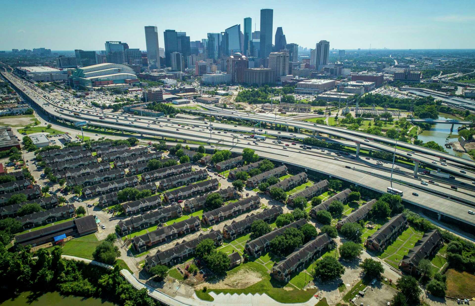 Whitmire overhauls Houston housing board after pause on vouchers