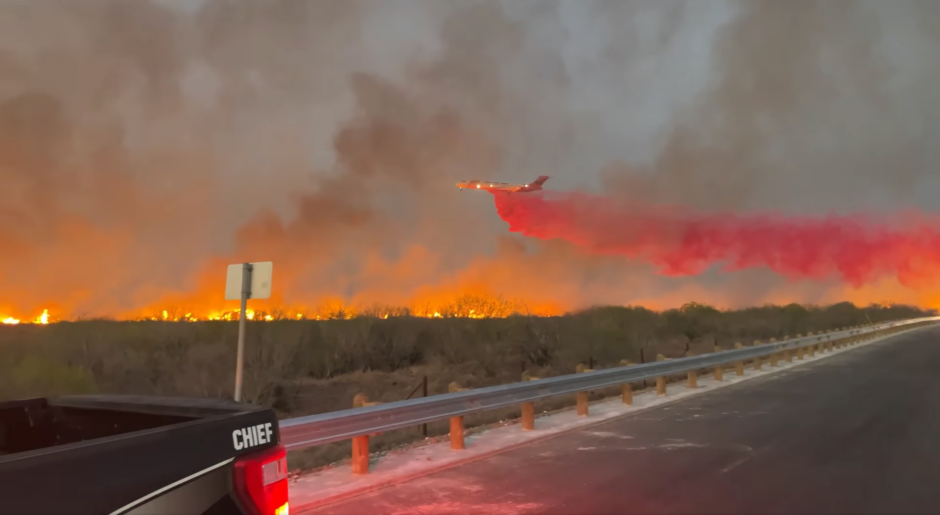 Effects of fires north of Laredo seen in city - Vimarsana News