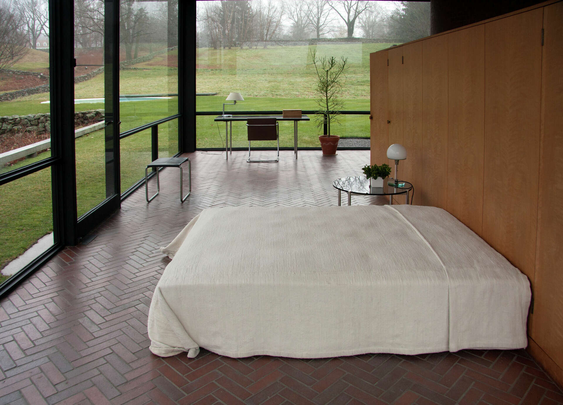 Column: How 'The Harvard 5' brought Mid-Century Modernism to CT