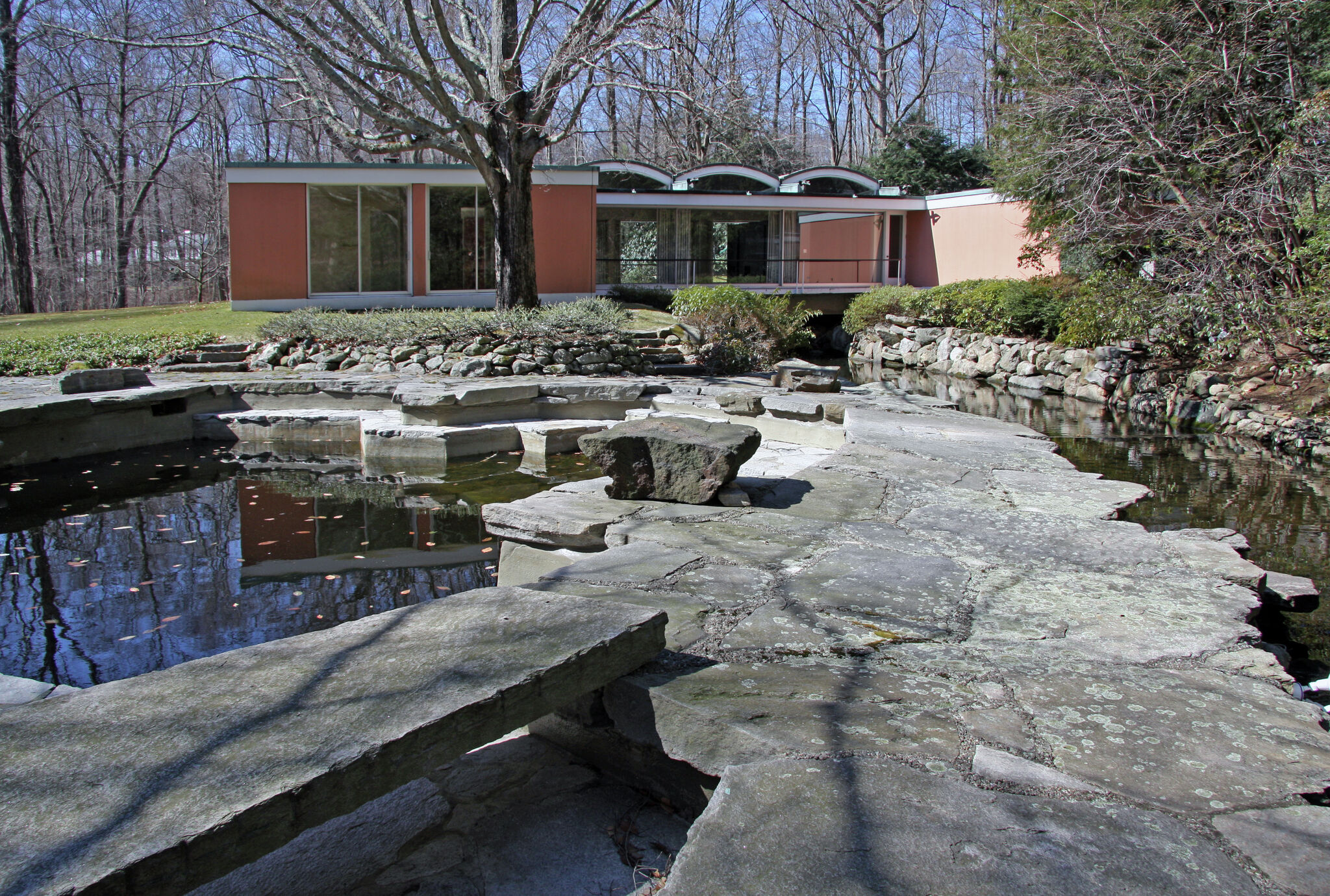 Column: How 'The Harvard 5' brought Mid-Century Modernism to CT