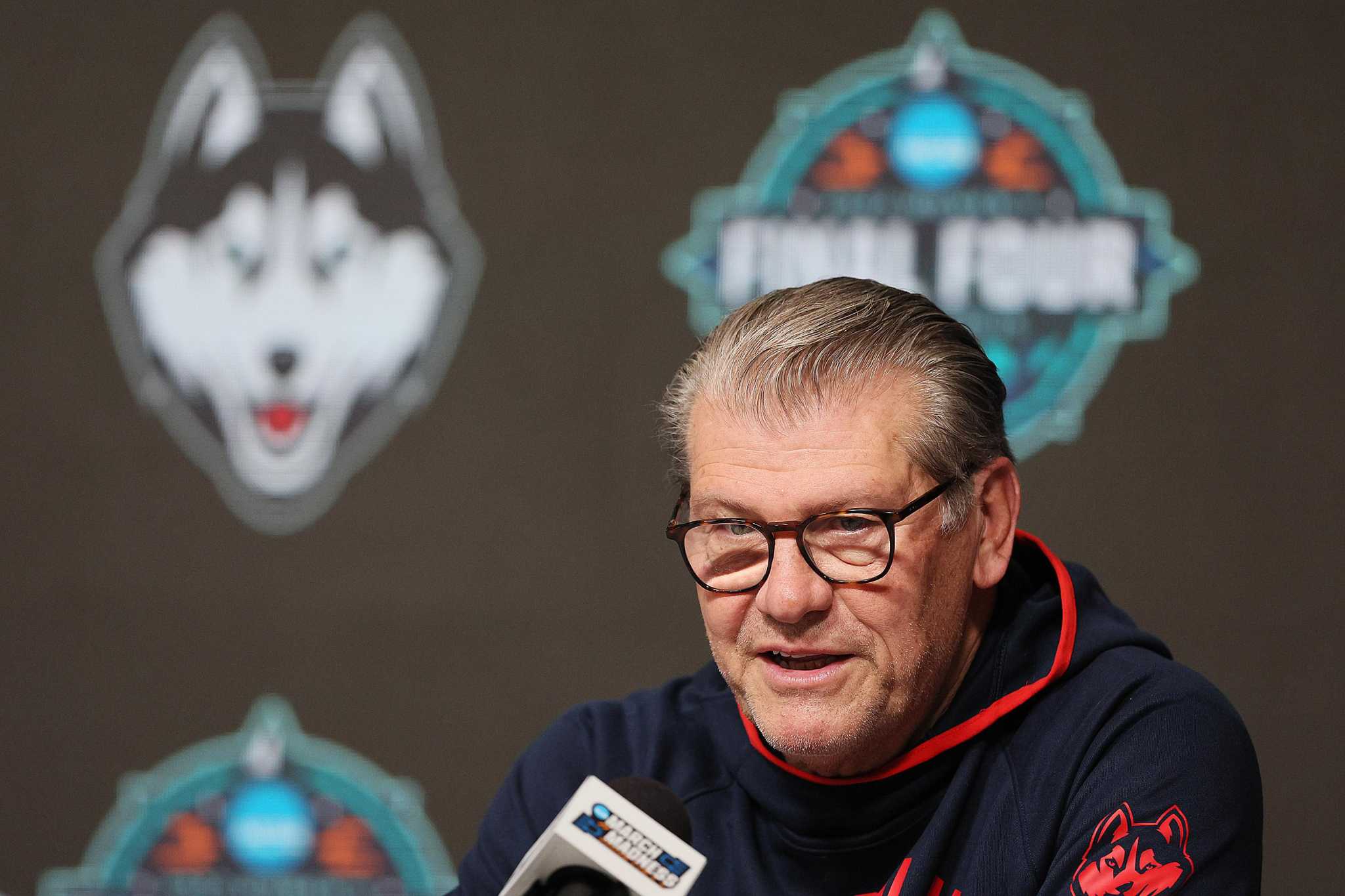 UConn women’s basketball coach Geno Auriemma has strong words about the