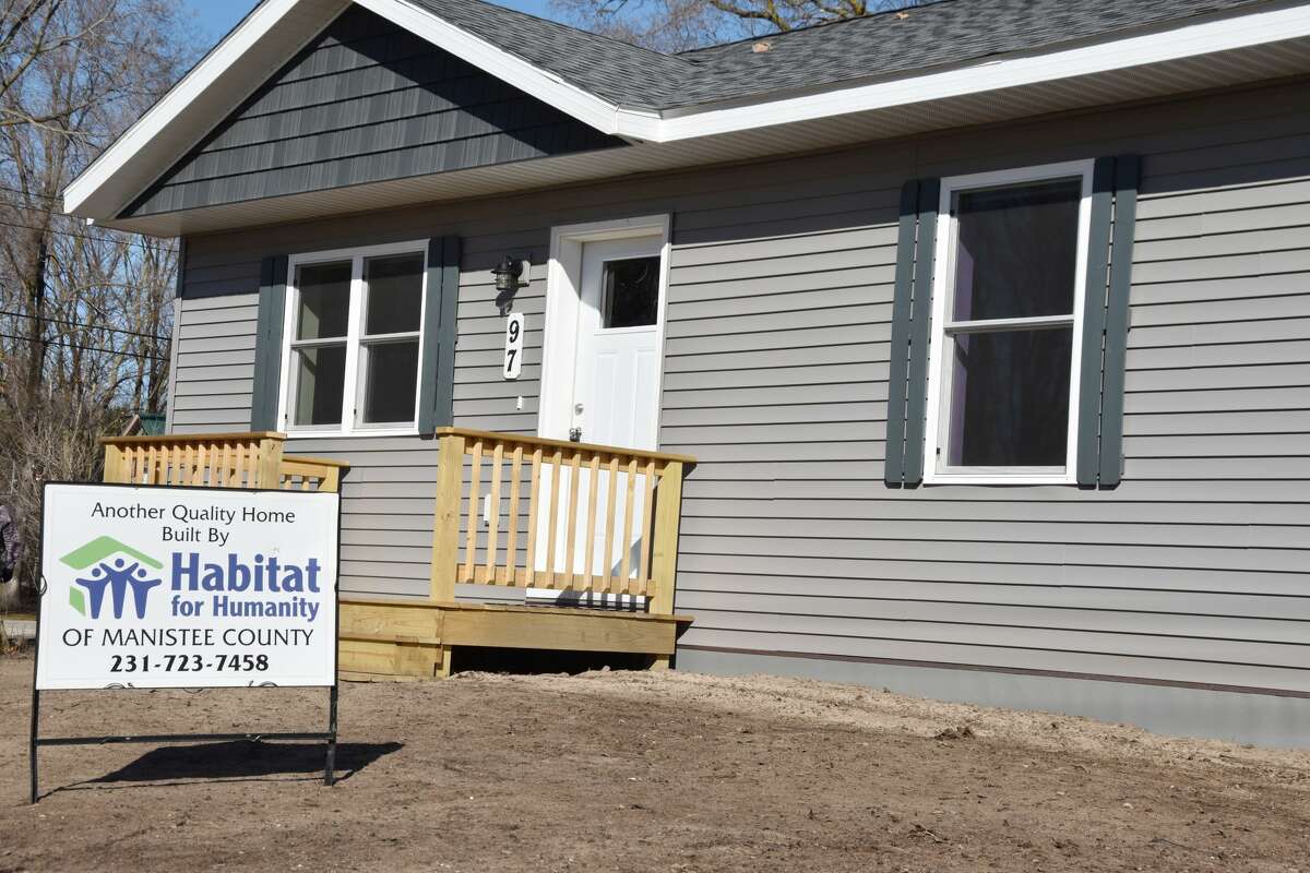 Team aims to raise $25K for Manistee County's critical housing needs - Vimarsana News