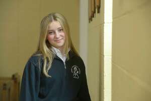 Ridgefield teen of Ukrainian descent raises awareness for war