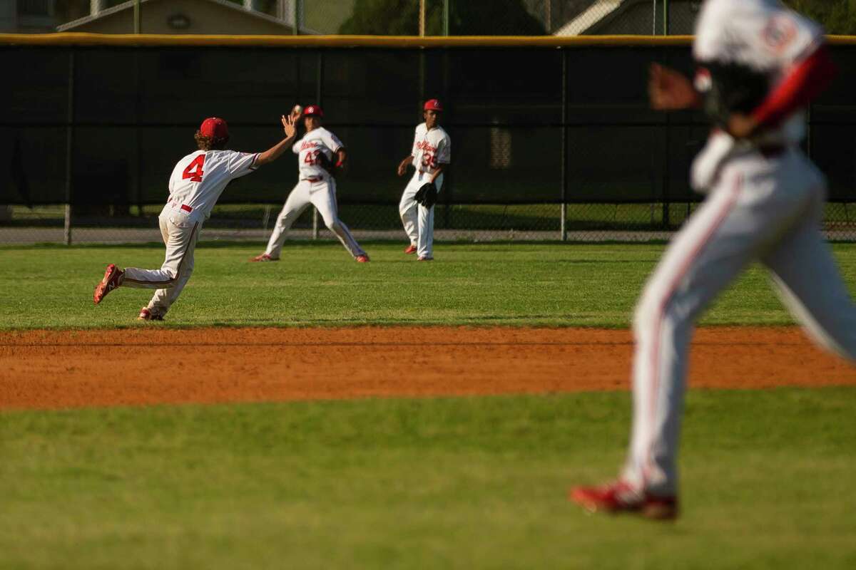 2 Bellaire baseball team coaches reassigned over racism allegations as  Houston ISD investigates