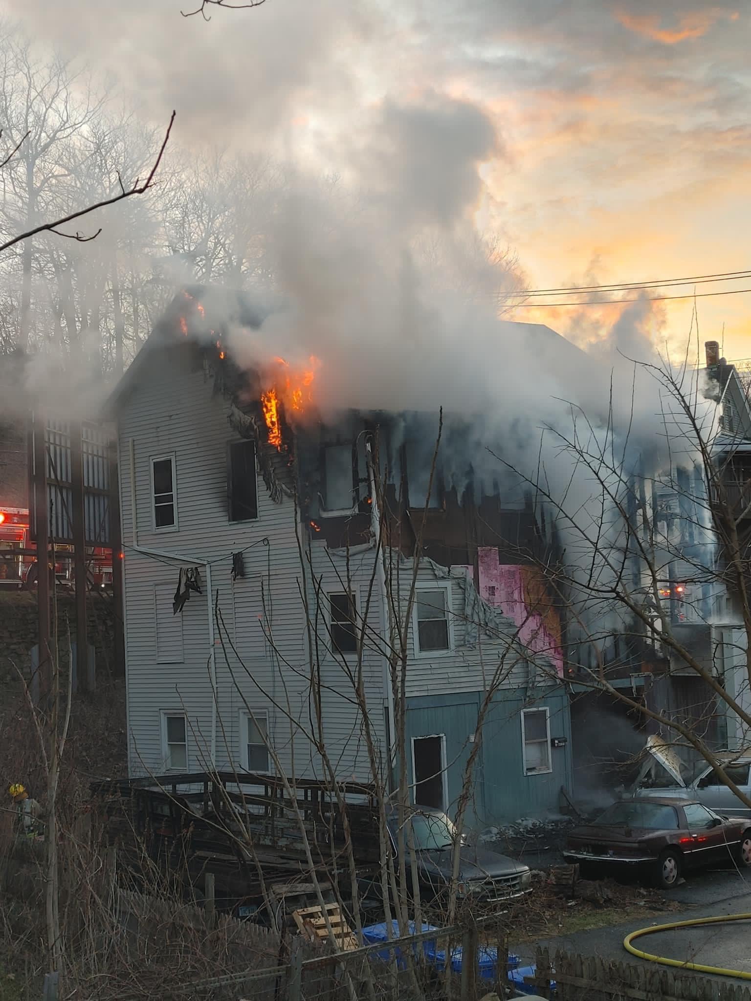 Firefighter injured while battling blaze at three-story Shelton home - Vimarsana News