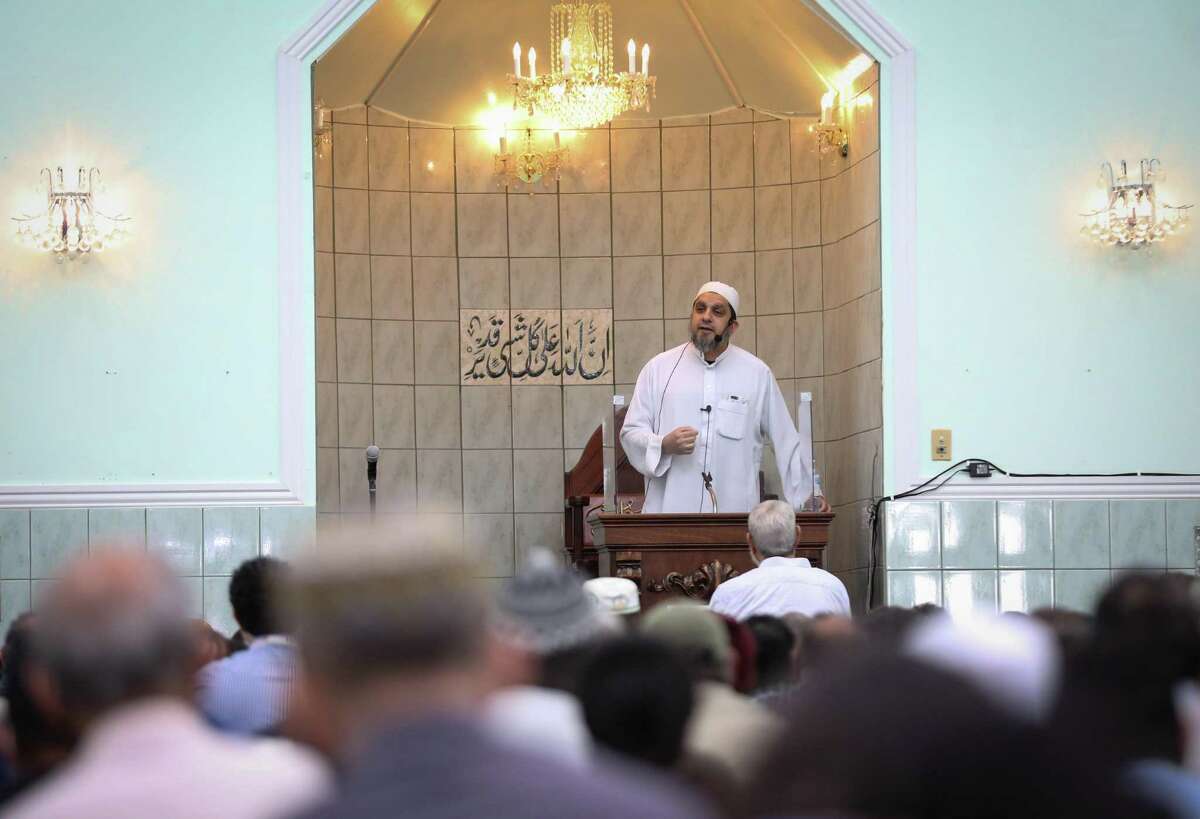 Here's what Houston schools are doing to Muslim students during Ramadan