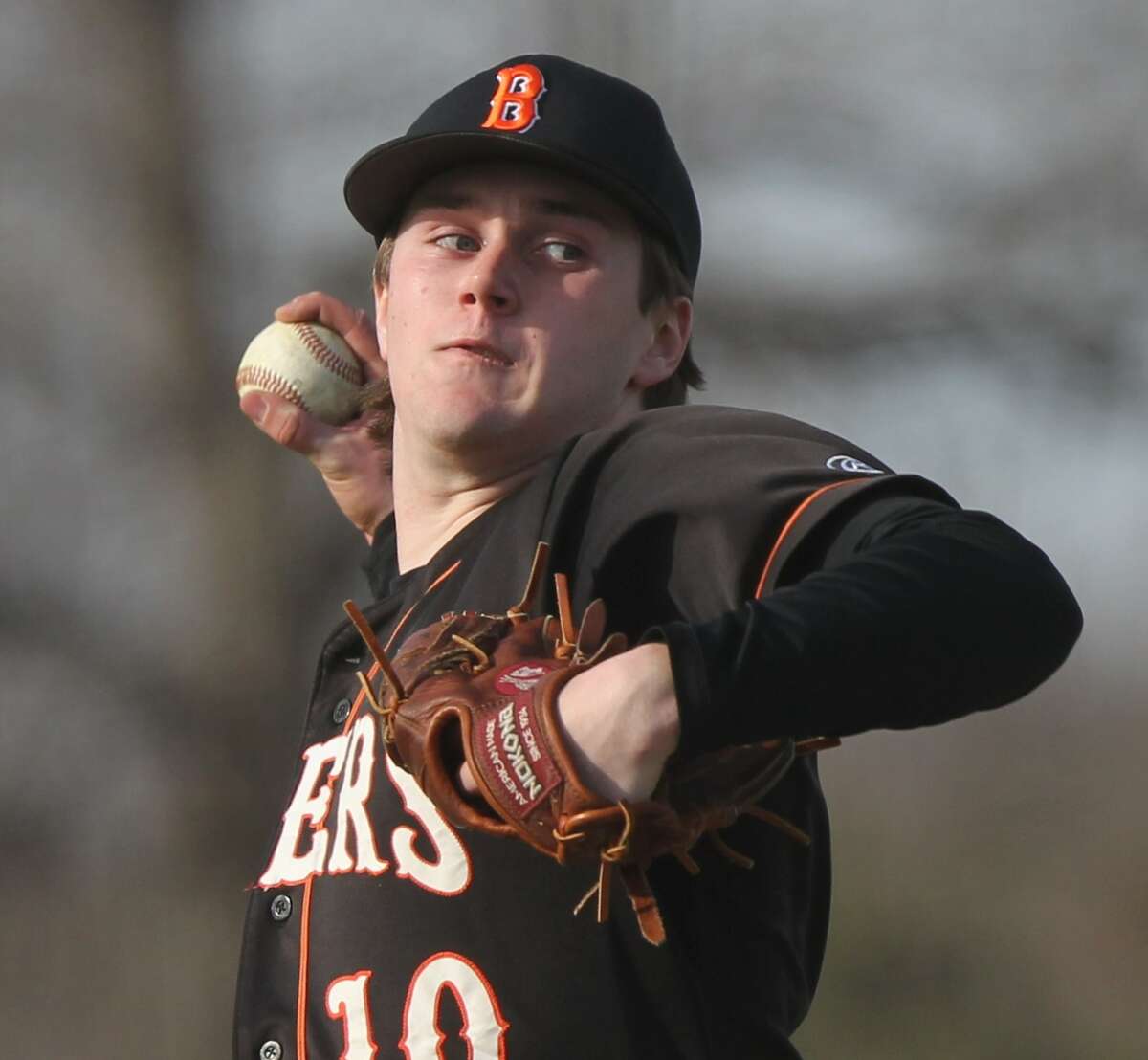 Beardstown's Jacob Pate delivers a pitch during a baseball game against Augusta Southeastern at Beardstown Friday afternoon.
