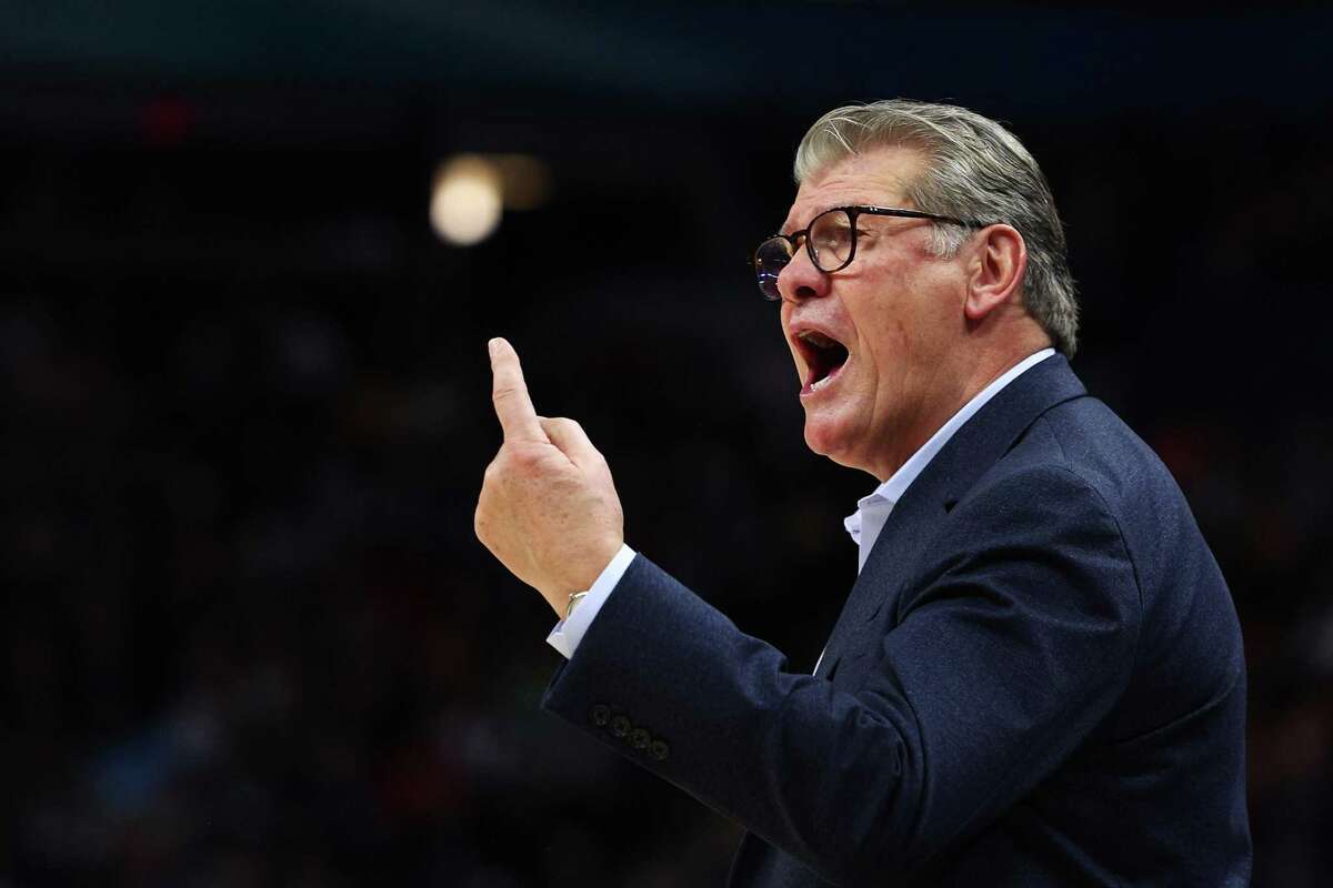 MINNEAPOLIS, MINNESOTA - APRIL 01: Head coach Geno Auriemma of the UConn Huskies reacts in the second quarter against the Stanford Cardinal during the 2022 NCAA Women's Final Four semifinal game 2 at Target Center on April 01, 2022 in Minneapolis, Minnesota. (Photo by Elsa/Getty Images)
