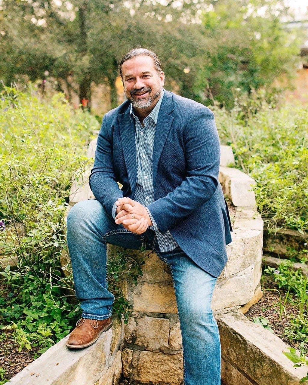 Pastor of Healing Place Church San Antonio killed in crash - Vimarsana News