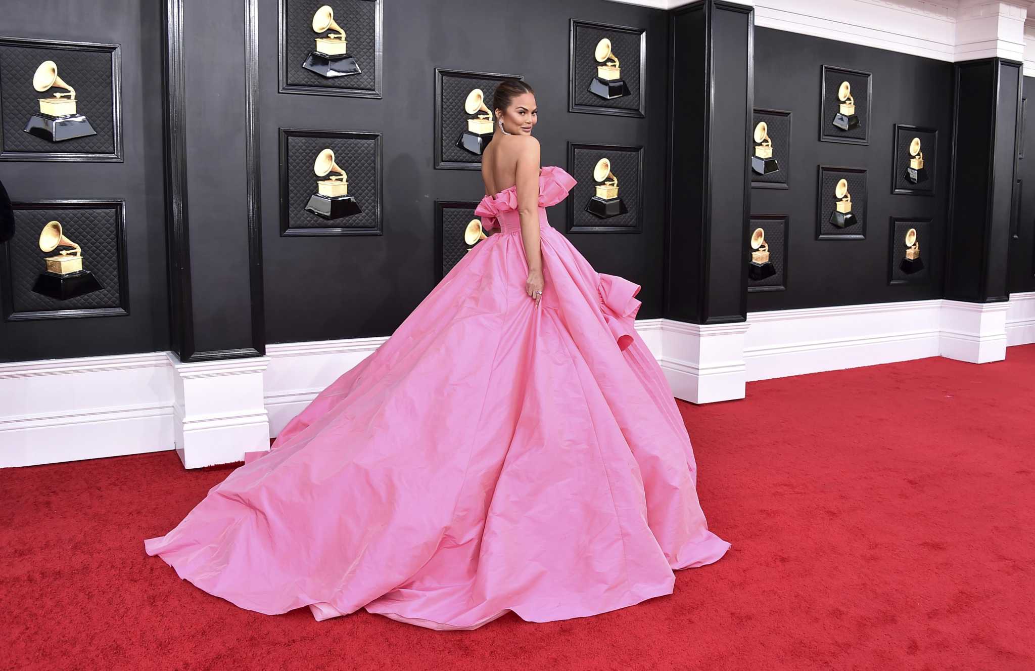 Grammy Awards 2022: Saweetie, Haddish lead red carpet in pink, sparkle 