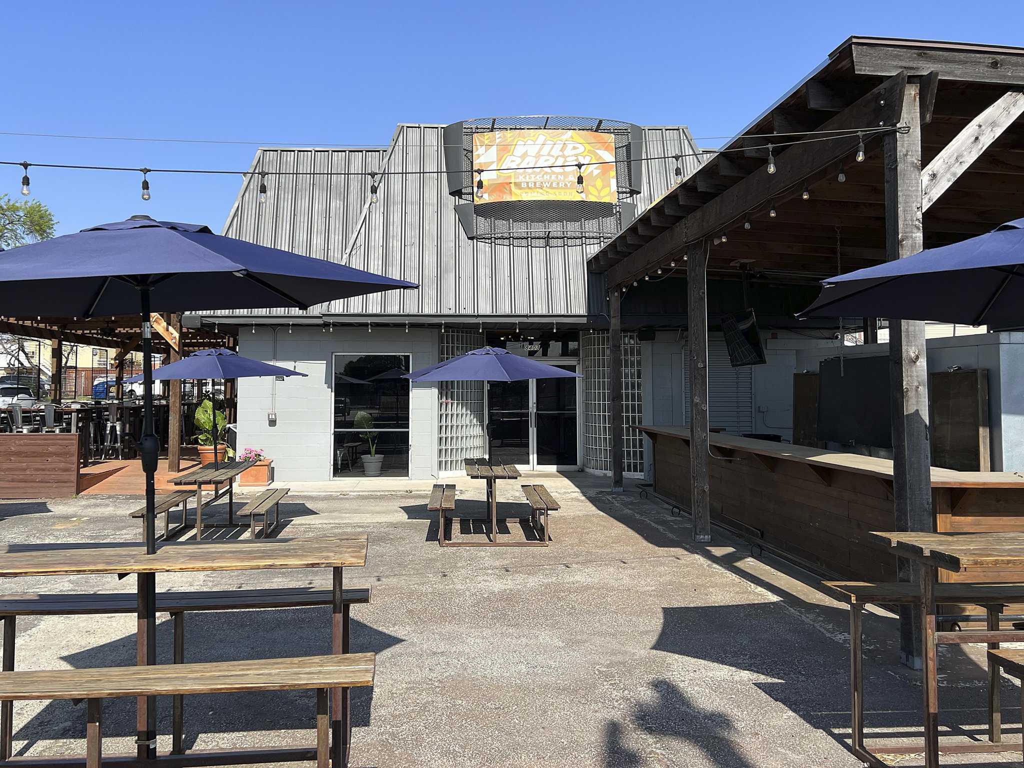 Offering some of San Antonio's best bagels, popular food truck Wild Barley Kitchen & Brewing opens full brick-and-mortar restaurant and brewery on Broadway - Vimarsana News