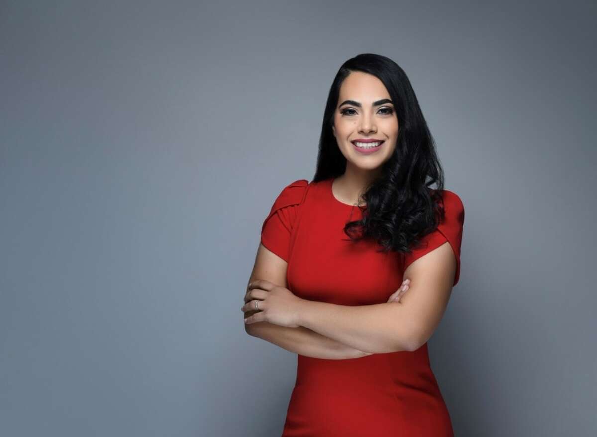 GOP congressional candidate Mayra Flores gets an early shot in Rio