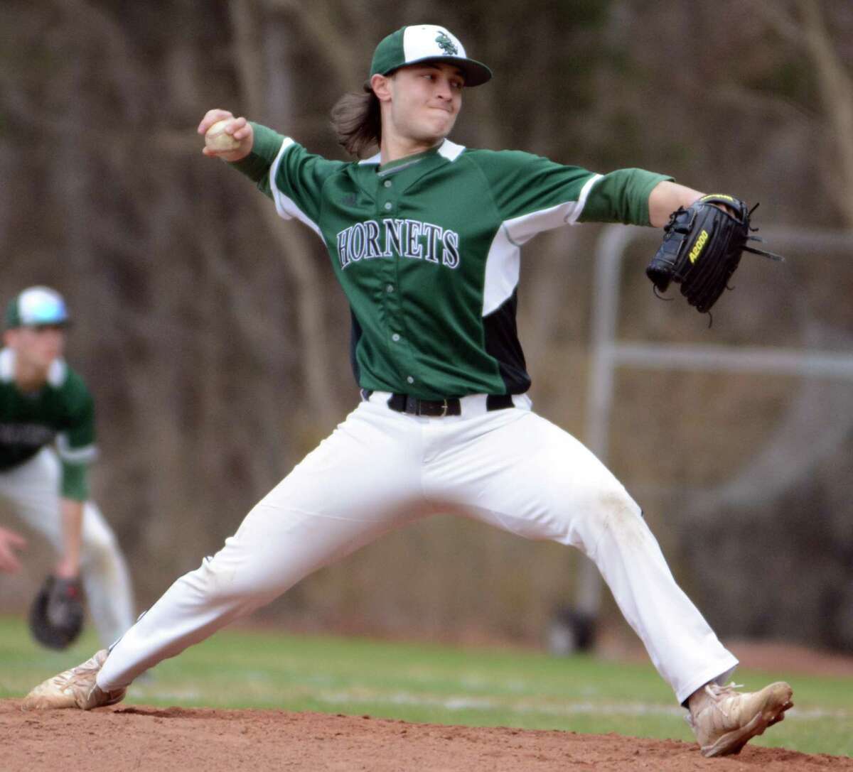 Noah Pakutka of Hamden Hall delivers a pitch against Hopkins on Tuesday.