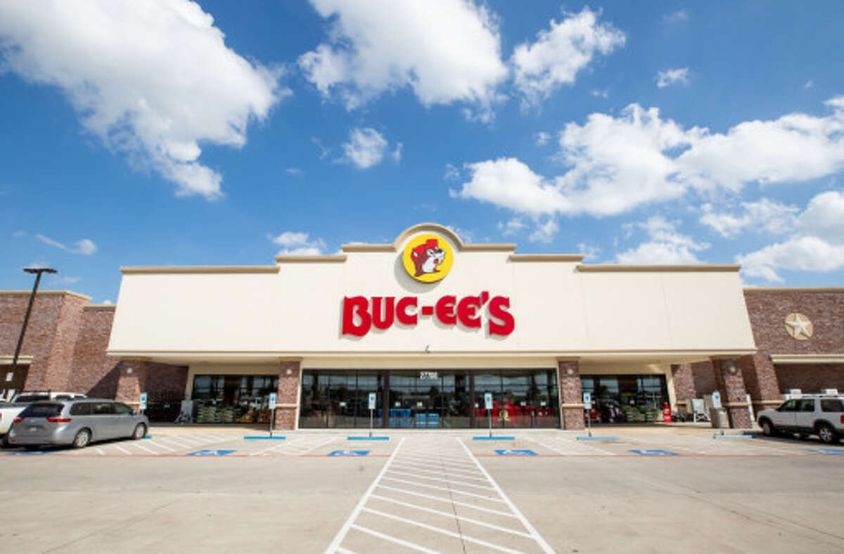 Buc-ee's looks to expand outside the southern U.S. with a proposed store in Wisconsin.