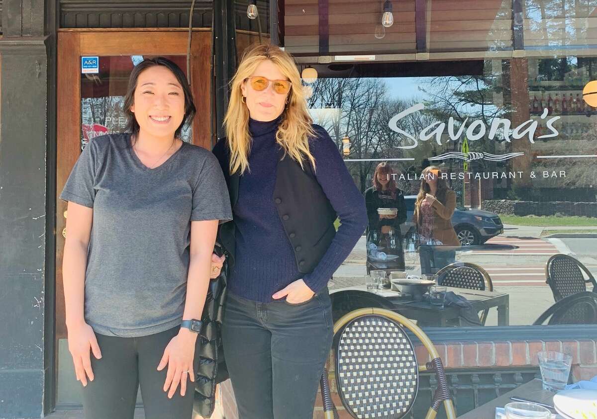 Laura Dern (right), with Savona’s floor manager Erin Cayea (left), enjoyed a meal on the Italian restaurant’s patio on Tuesday April 5.