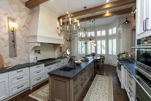 Kitchen reno: From mid-’80s horror to French Country manor