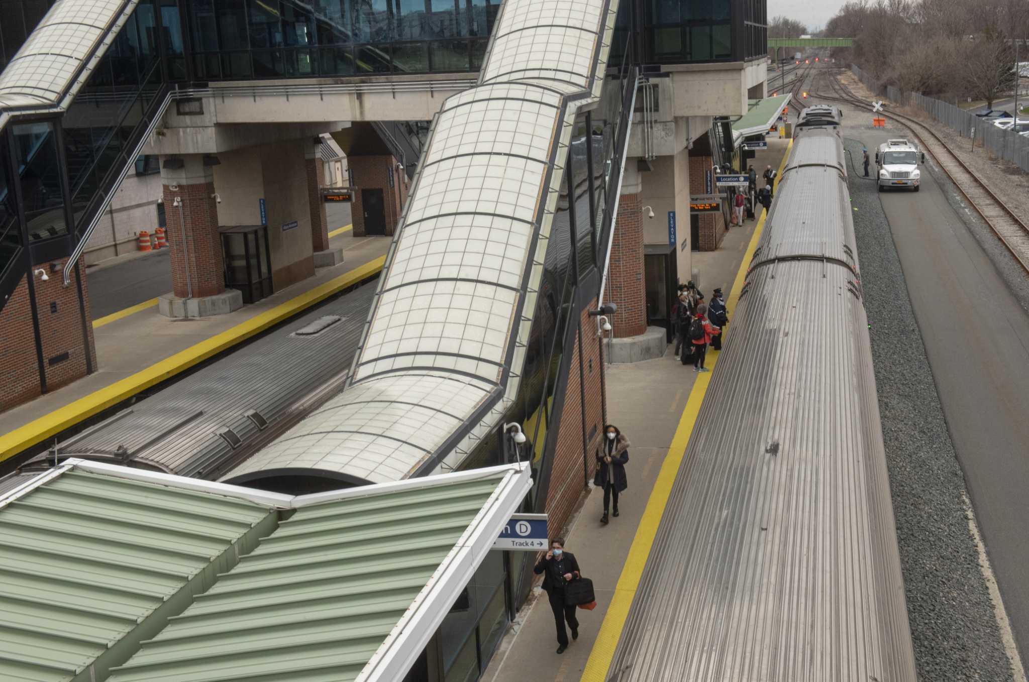 Amtrak riders want more Albany-to-Boston passenger train service. Federal infrastructure money is available. - Vimarsana News
