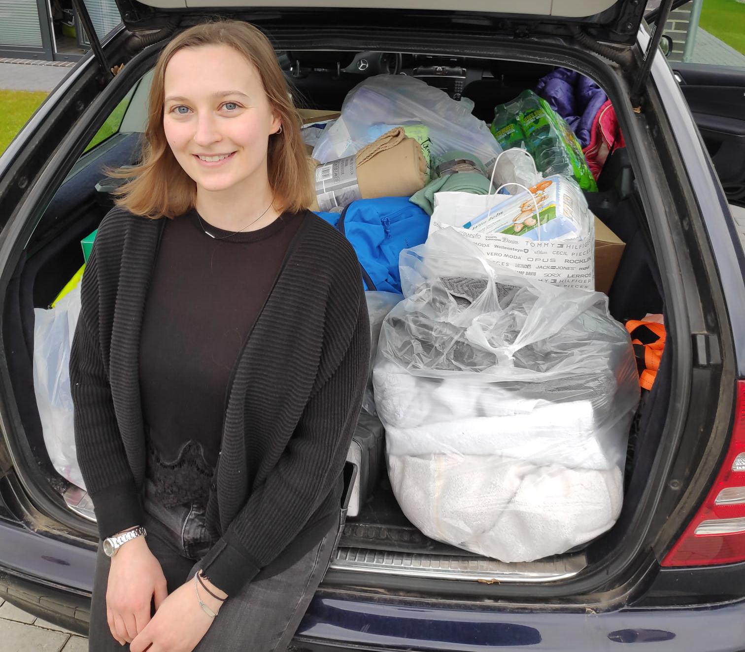 Fairfield native part of supply convoys helping Ukranian refugees - Vimarsana News