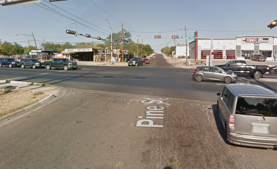 Shots fired leads to crash in south Laredo - Vimarsana News