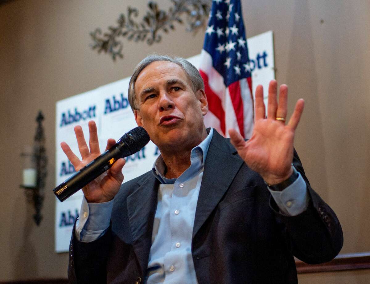 Gov. Greg Abbott on Wednesday announced plans to send migrants via charter buses to Washington D.C., garnering backlash from both Republicans and Democrats. 