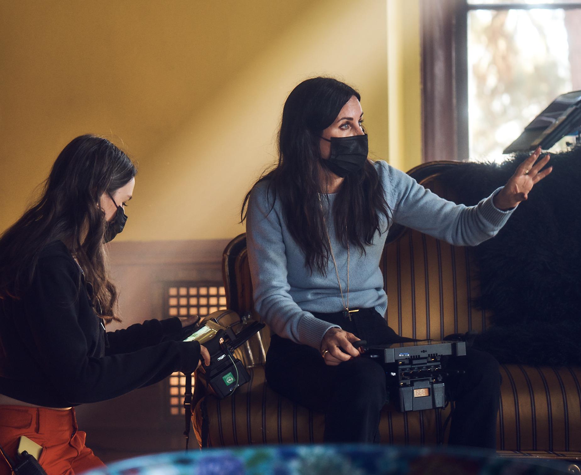California wine needs to win Millennials. So why is this Courteney Cox ad courting Boomers? - Vimarsana News