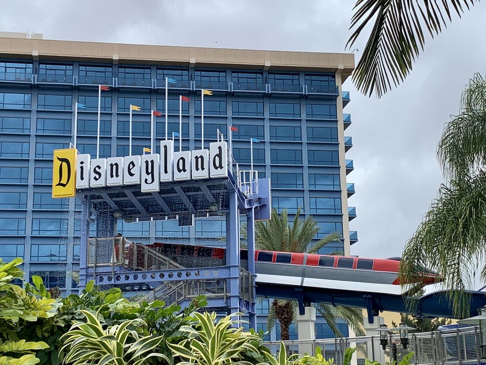 Here's how far in advance you should book a Disneyland hotel