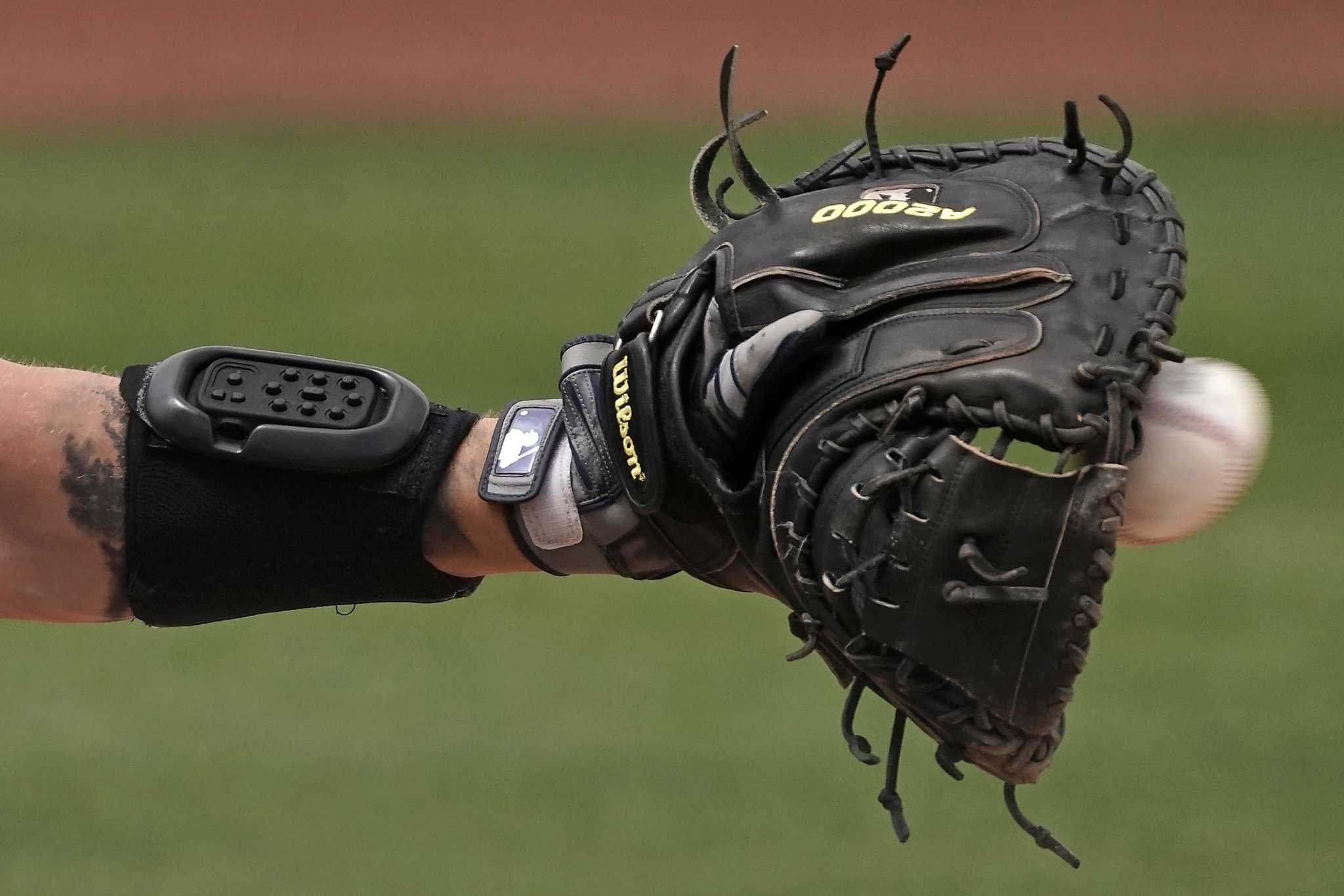 Martin Maldonado Memorial Day Game-Used Catcher's Gear