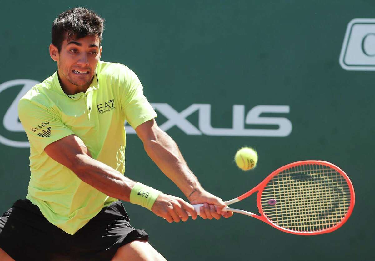 John Isner Outlasts Friend Steve Johnson In Second-Round Marathon At U.S. Clay Court Championships - Houston Chronicle 2 Christian Garin, CHI, returns a serve to Jordan Thompson, AUS during the second round of the Fayez Sarofim & Co. U.S. Men’s Clay Court Championship at River Oaks Country Club in Houston on Thursday, April 7, 2022.