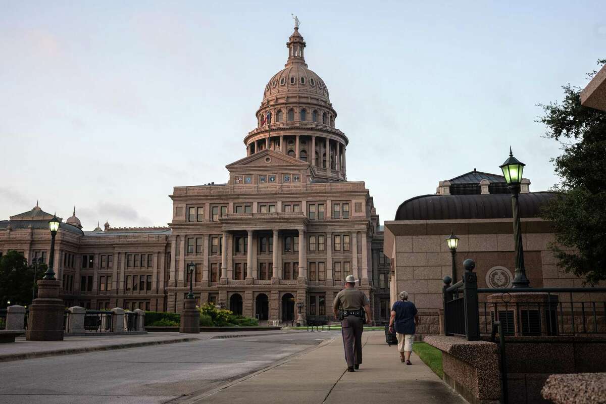 FILE PHOTO The Texas State Capitol is seen on the first day of the 87th Legislature’s third special session on September 20, 2021, in Austin. (Photo by Tamir Kalifa/Getty Images)