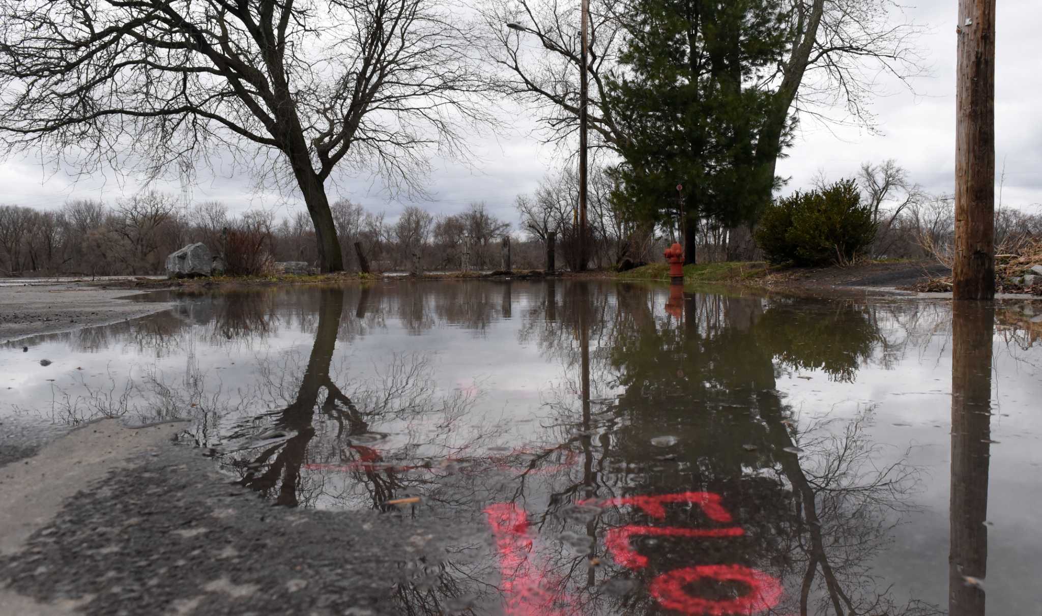 Storm knocks out power in Washington County