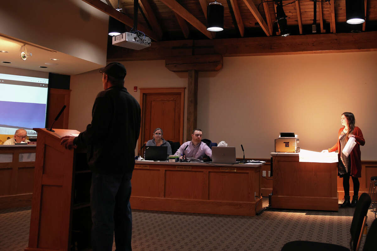 A special use permit for a proposed grow facility at 51 Ninth St. was discussed at Tuesday's Manistee Planning Commission meeting. The building is owned by Ken Armour. However, he only owns the building and will not be the operator of the grow facility. 