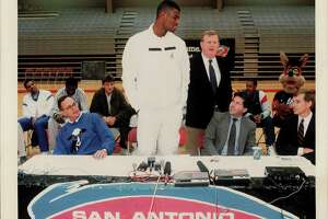 With David Robinson at lottery, Spurs look to re-create history