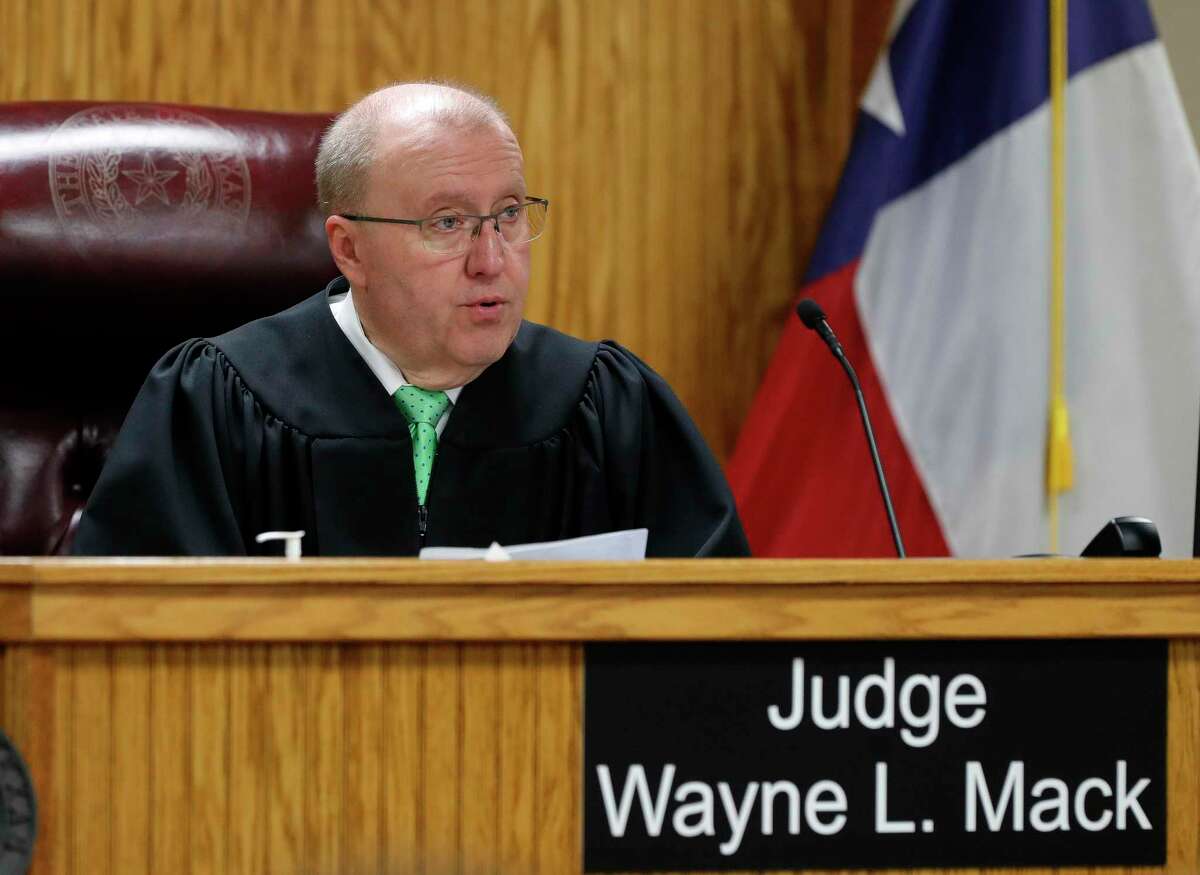 Montgomery County Precinct 1 Justice of the Peace Wayne Mack can begin his court proceeding with prayer, the 5th U.S. Circuit Court of Appeals has ruled, deciding that the judge's actions were not government-sponsored prayer or coercive.
