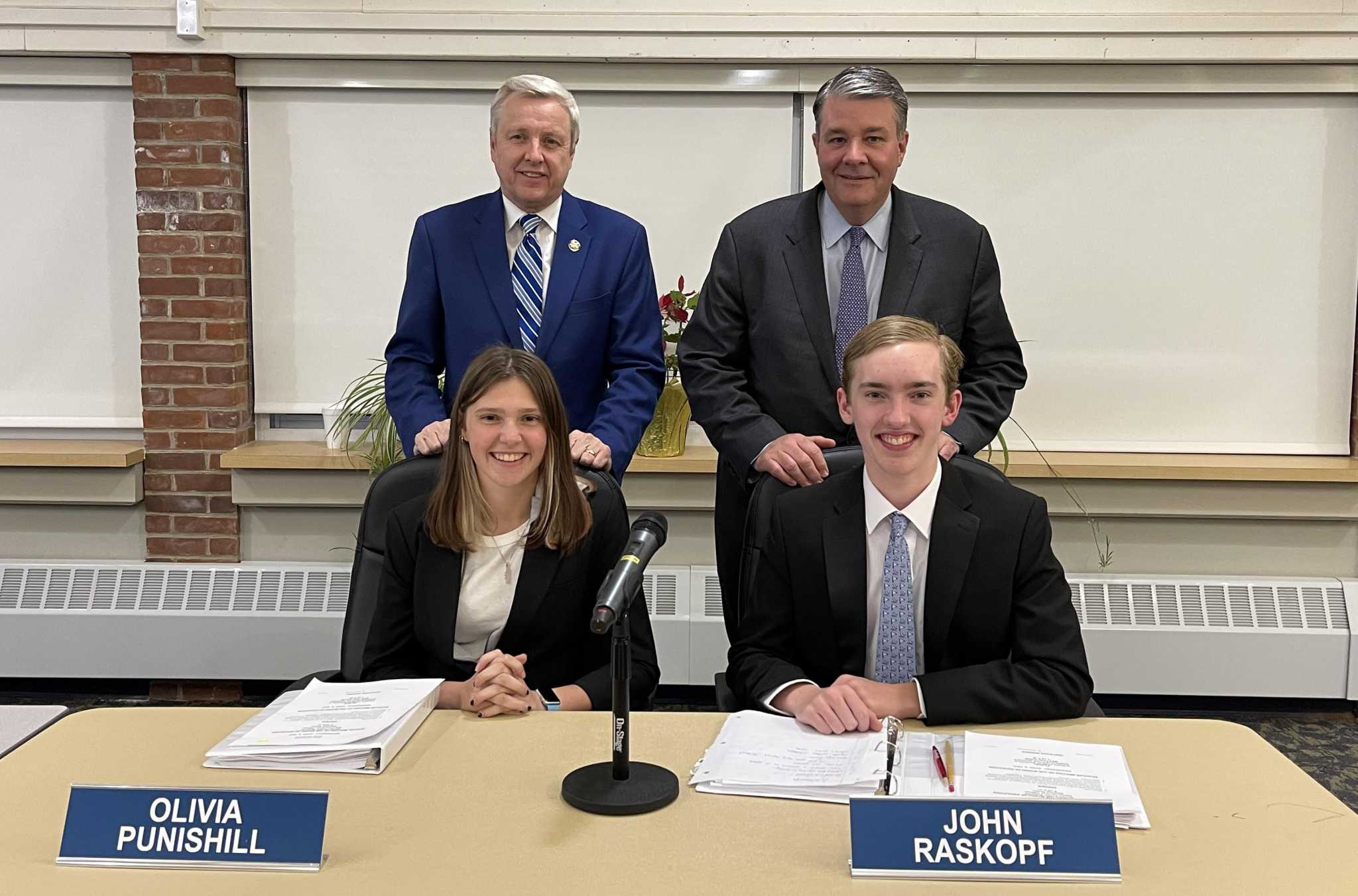Darien teens join school board 'as voices for the student body' at a time when that 'has been interestingly absent' - Vimarsana News