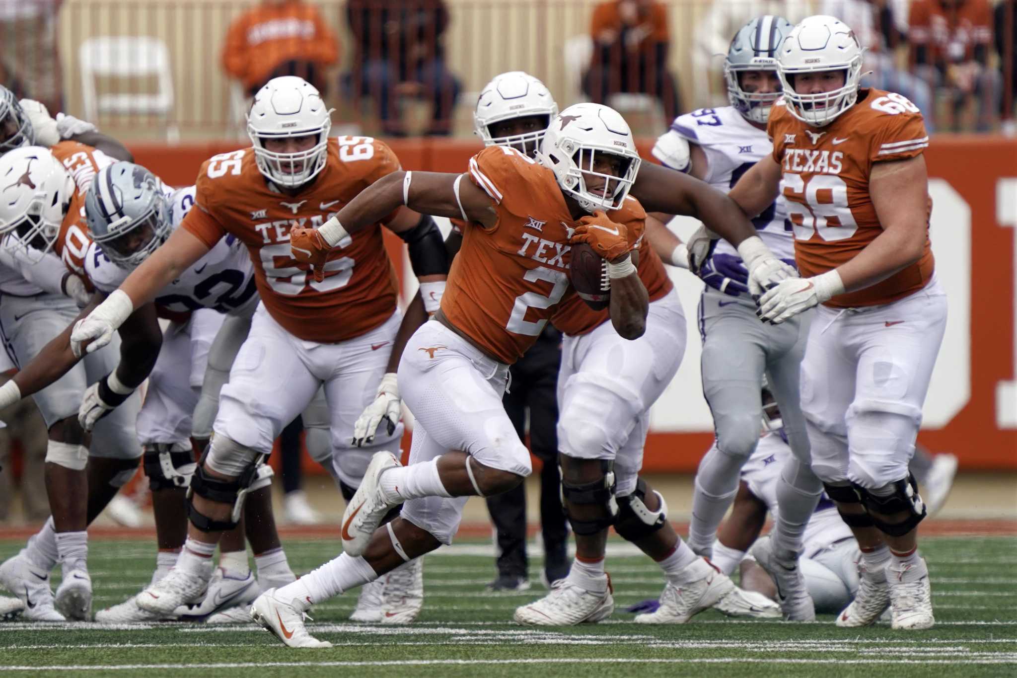 Why Texas RB Roschon Johnson is one of the nation’s most important backups