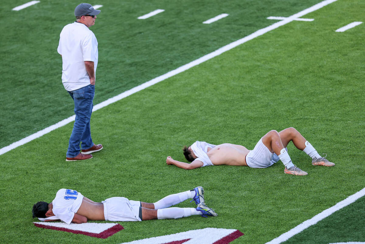 Seven Lakes tops Cypress Creek in OT for Region III-6A title