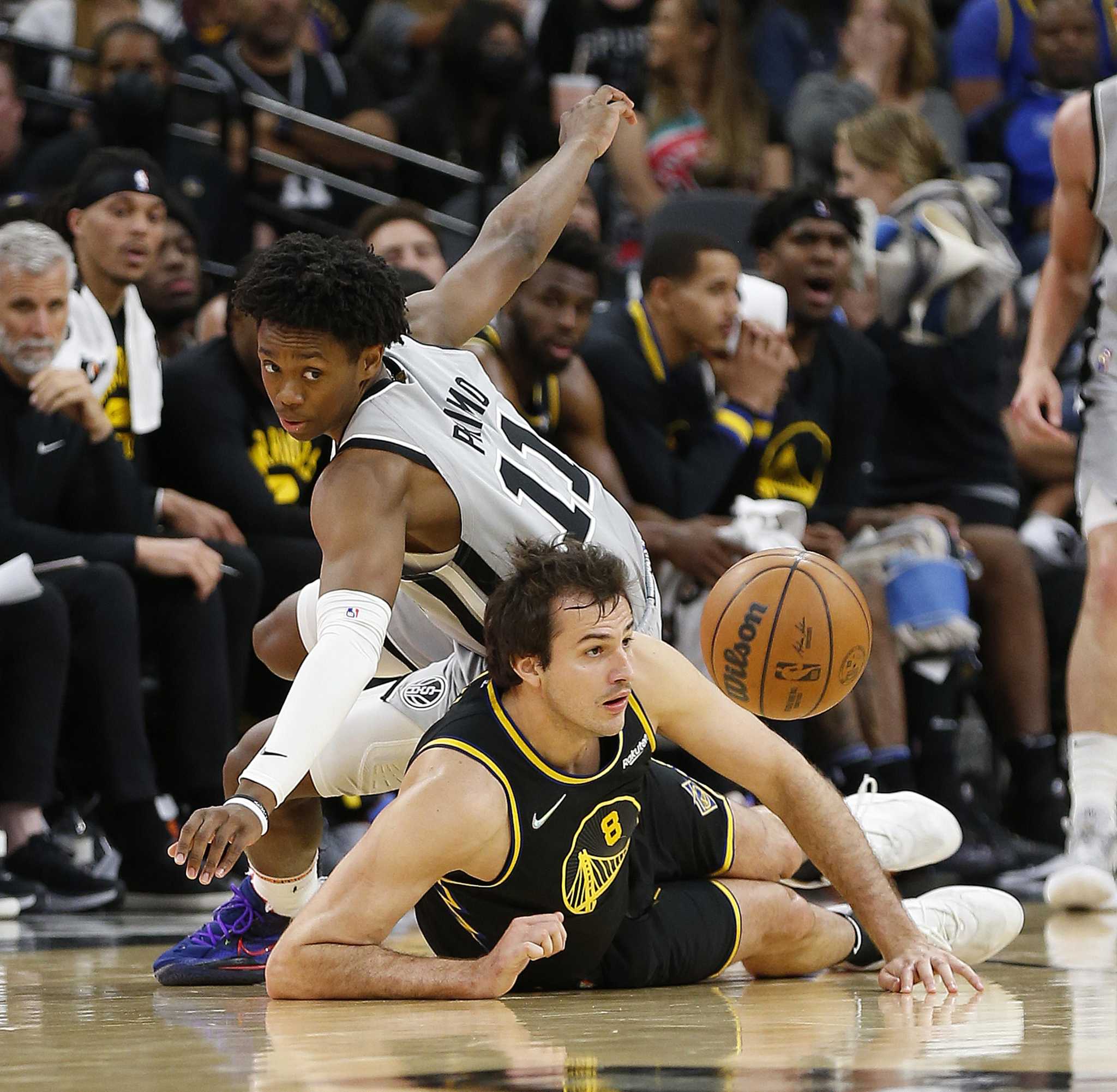 The triple take: Warriors 100, Spurs 94 