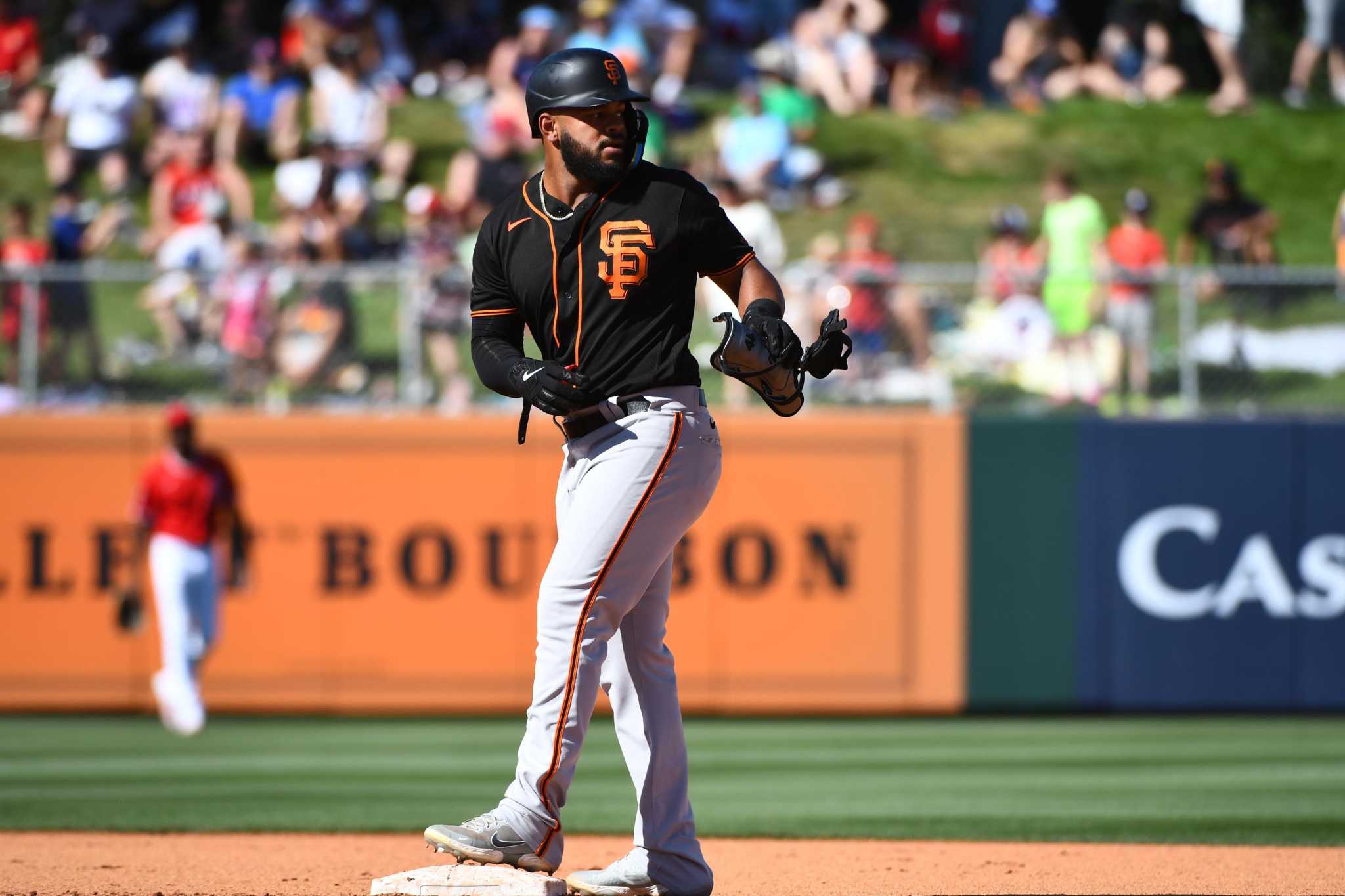 SF Giants call up top prospect Heliot Ramos, who makes immediate