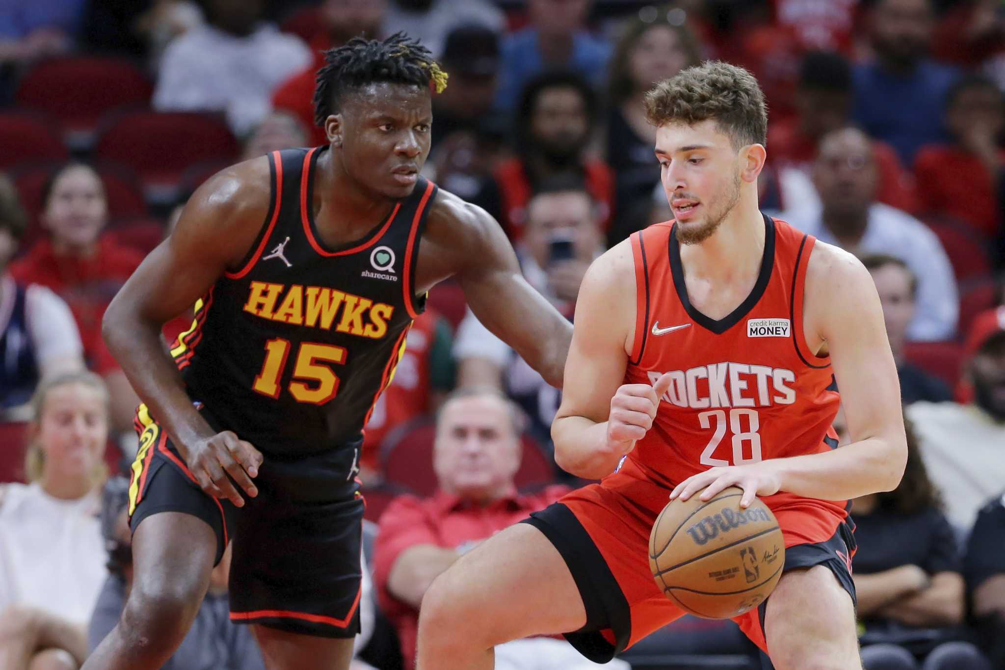 Clint Capela returns to Houston Rockets on three-year, $21.5M deal