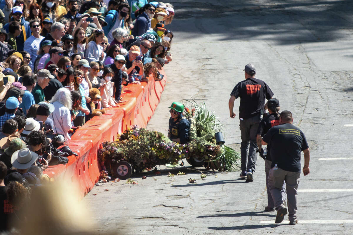 San Francisco's soapbox derby makes a comeback